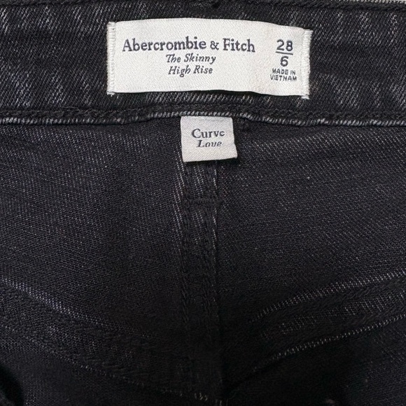 Abercrombie & Fitch Black High-Rise Skinny Jean with Split Inseam - Picture 7 of 8
